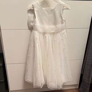 Elegant White Kids Dress-flower girl